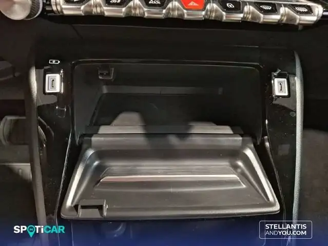 Peugeot 2008 view 19