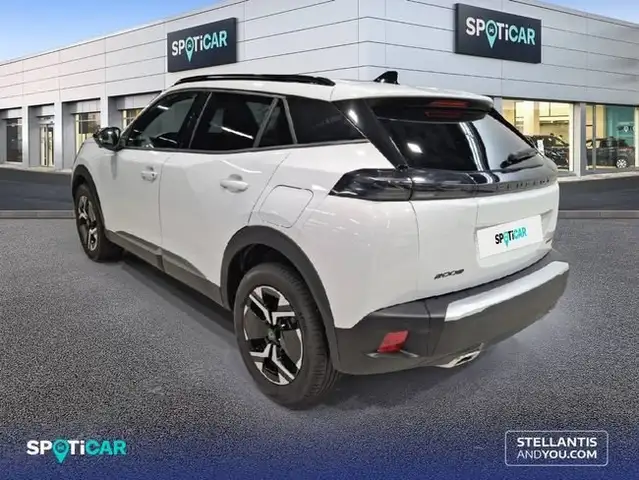 Peugeot 2008 view 5