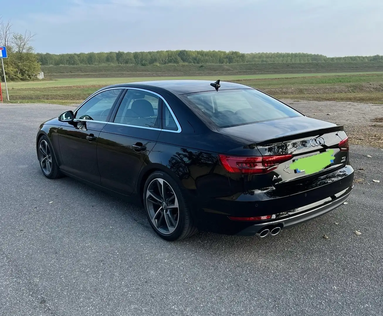 Audi A4 A4 V 2016 2.0 tdi Sport quattro 190cv s-tronic Nero - 1