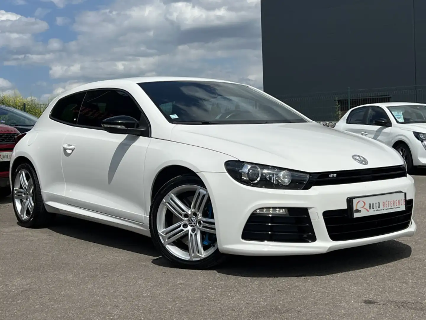 Volkswagen Scirocco R 2.0 TSI 265 CH / SIEGES CHAUFFANTS / ECRAN Blanc - 2