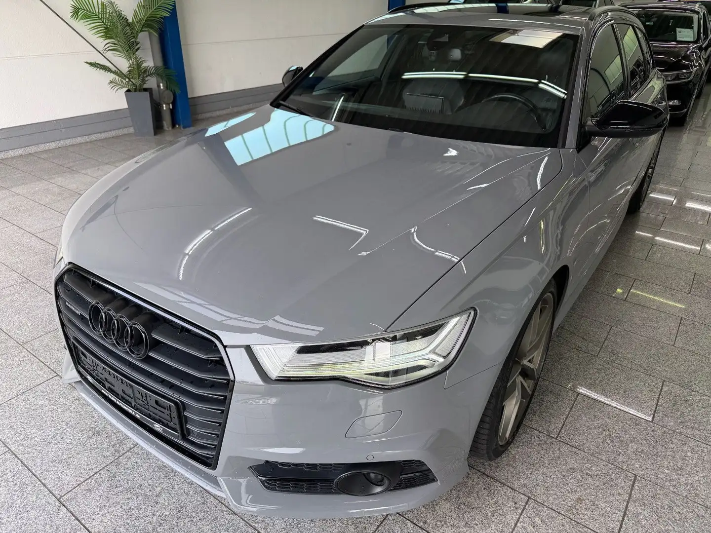 Audi A6 3.0 TDI*COMPT*S-LIN*AUT*PAN*LED*BOSE*KAMR*ACC Grau - 2