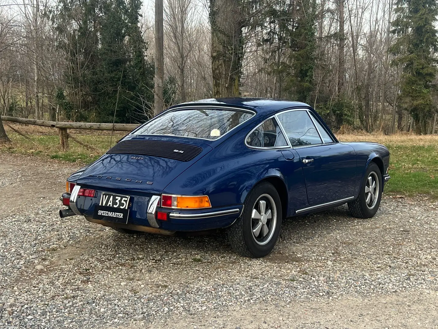 Porsche 911 2.4 T **UFF. ITA - CONSERVATA - MATCHING NR.** Niebieski - 2