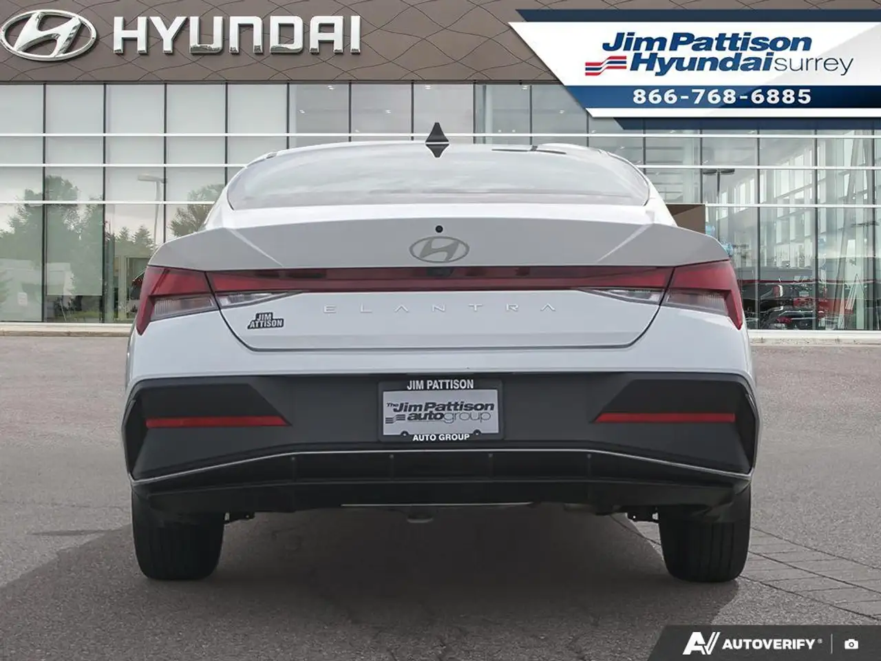 Hyundai ELANTRA photo Hyundai ELANTRA