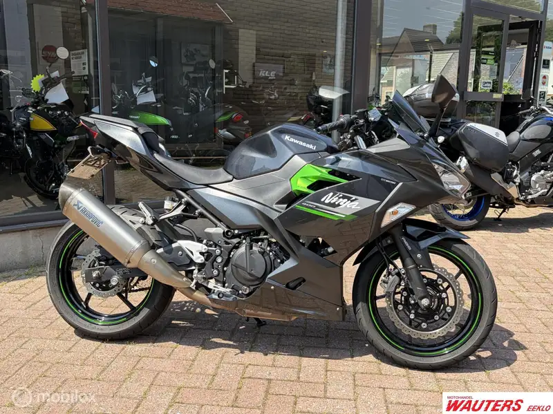Kawasaki Ninja 400 - foto 2