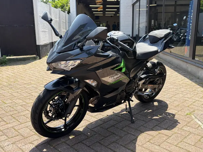Kawasaki Ninja 400 - foto 8