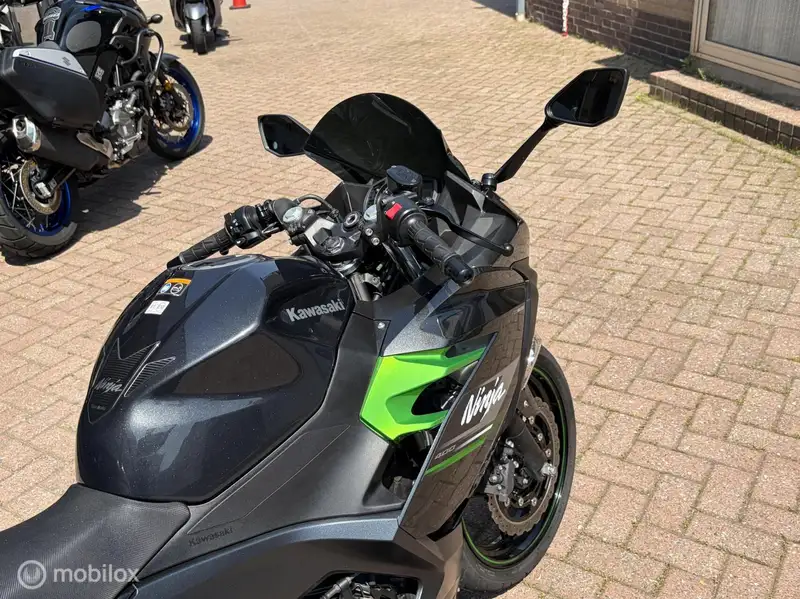 Kawasaki Ninja 400 - foto 5
