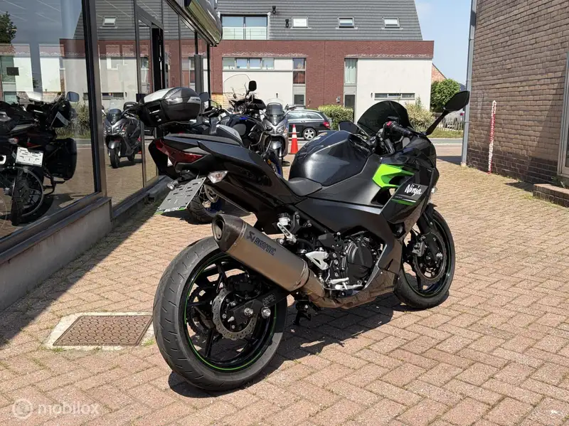 Kawasaki Ninja 400 - foto 4