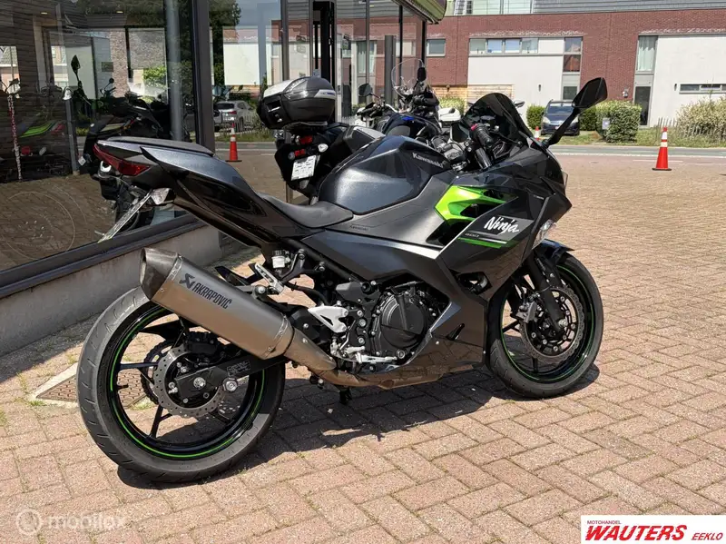 Kawasaki Ninja 400 - foto 3