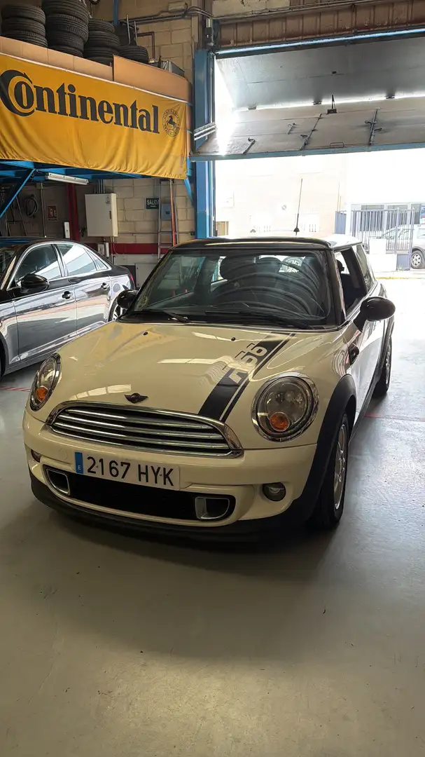 MINI One D - 1