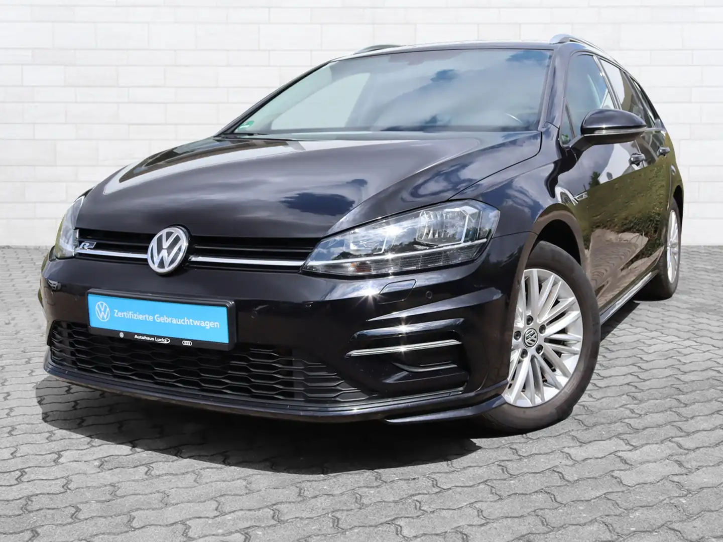 Volkswagen Golf Variant VII Variant 2,0 TDI R-Line Kamera ACC Zwart - 2
