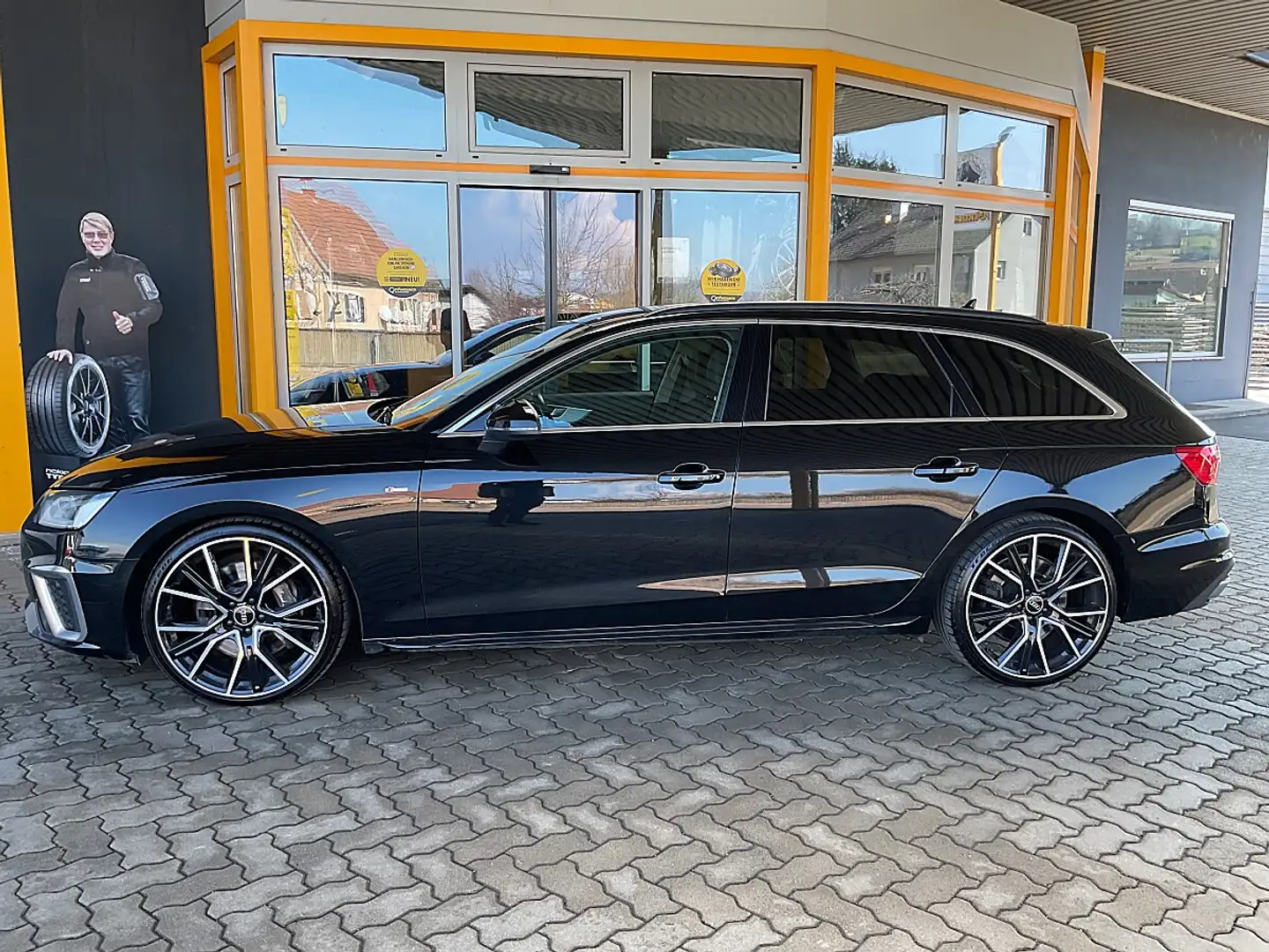 Audi A4 Avant 50 TDI quattro tiptronic Schwarz - 2