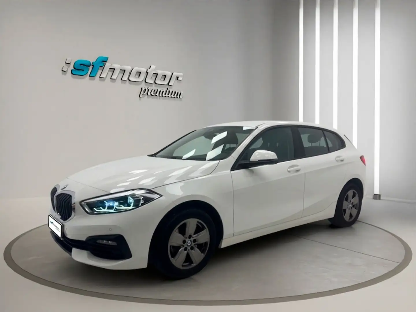 BMW 116 116d Blanco - 1
