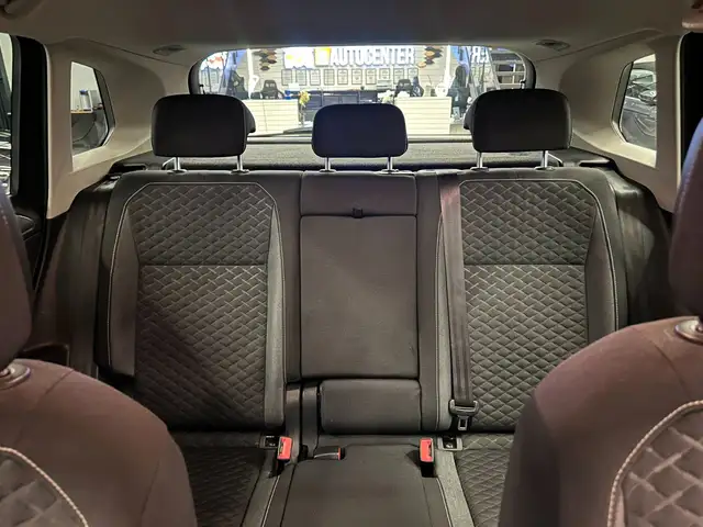 Volkswagen Tiguan view 11