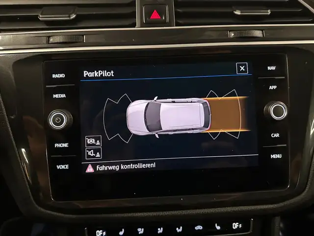 Volkswagen Tiguan view 15