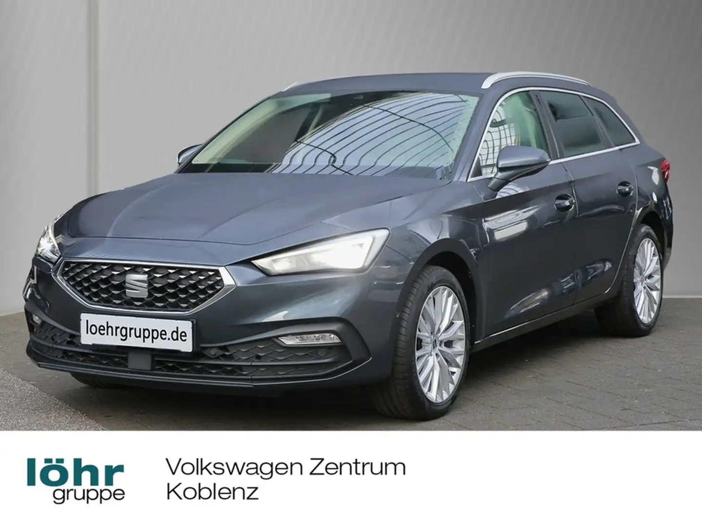 SEAT Leon ST 1.5 eTSI DSG Xcellence Navi/RFK/LED Grau - 1