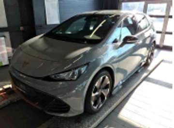 170 kW 77kWh NAVI/RFK/ALLWETTER/2xPDC/SHZ