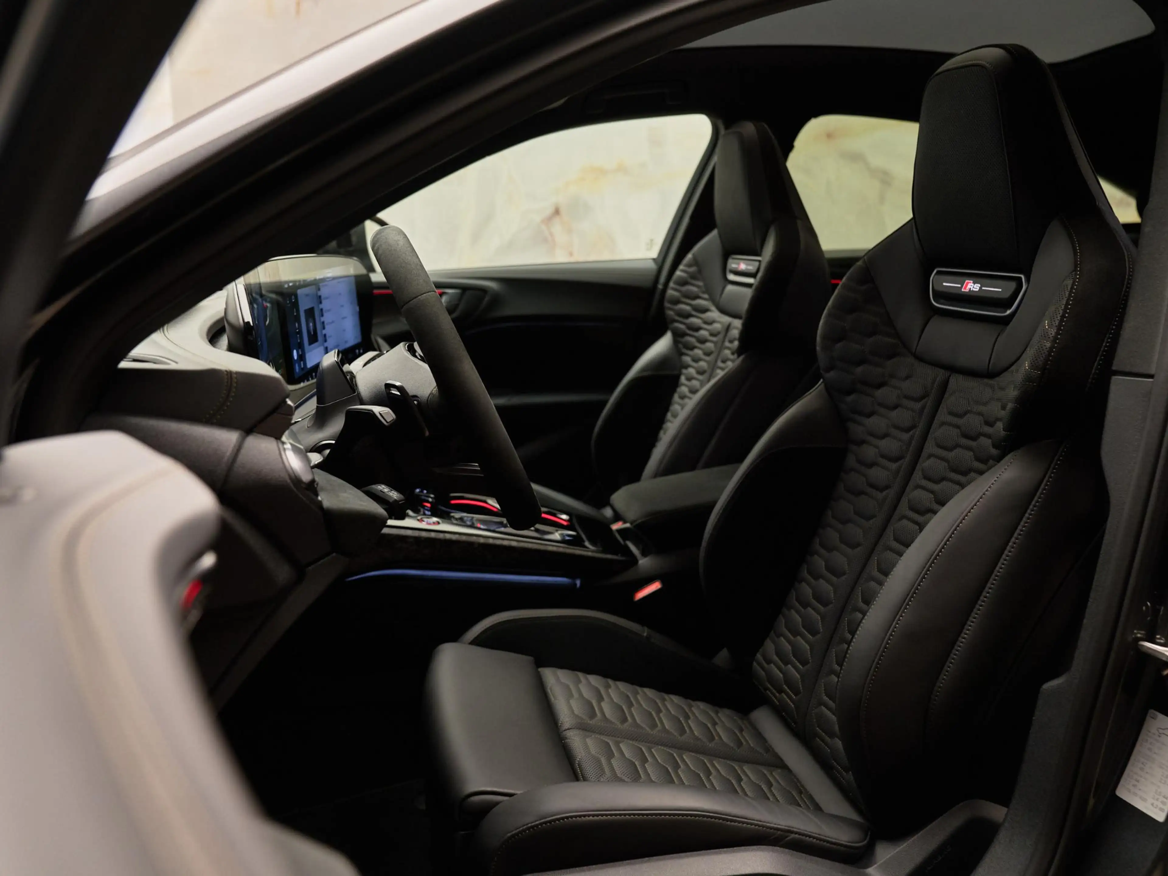 Audi RS5 Limousine E-Hybrid Quattro , camouflage extr., cer — photo 11