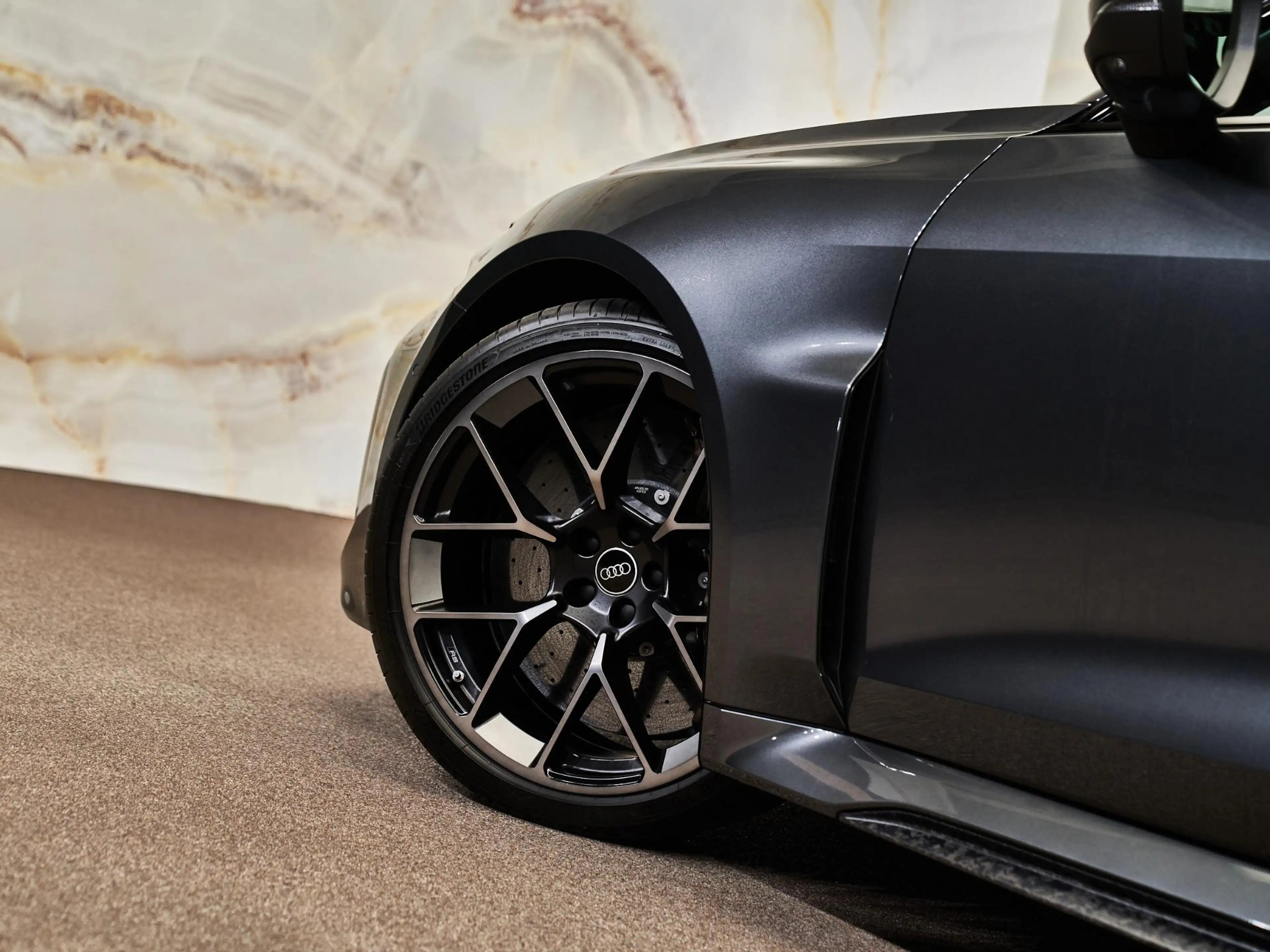 Audi RS5 Limousine E-Hybrid Quattro , camouflage extr., cer — photo 37