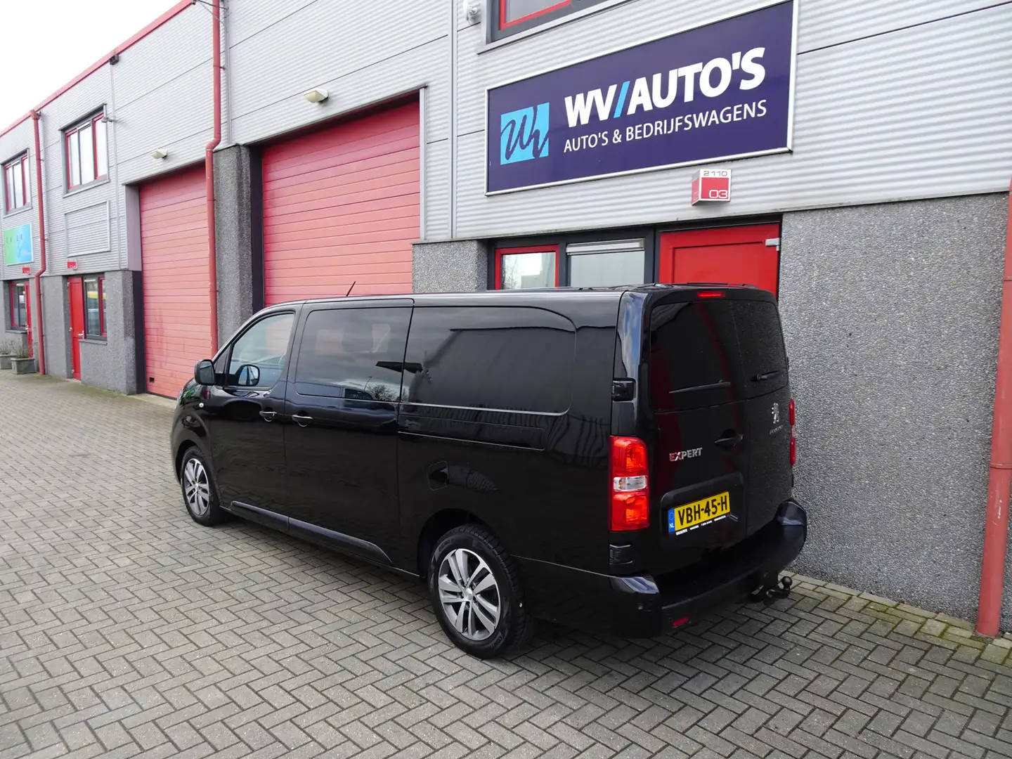 Peugeot Expert 2.0 BlueHDI 180 Long Asphalt DC Negro - 2