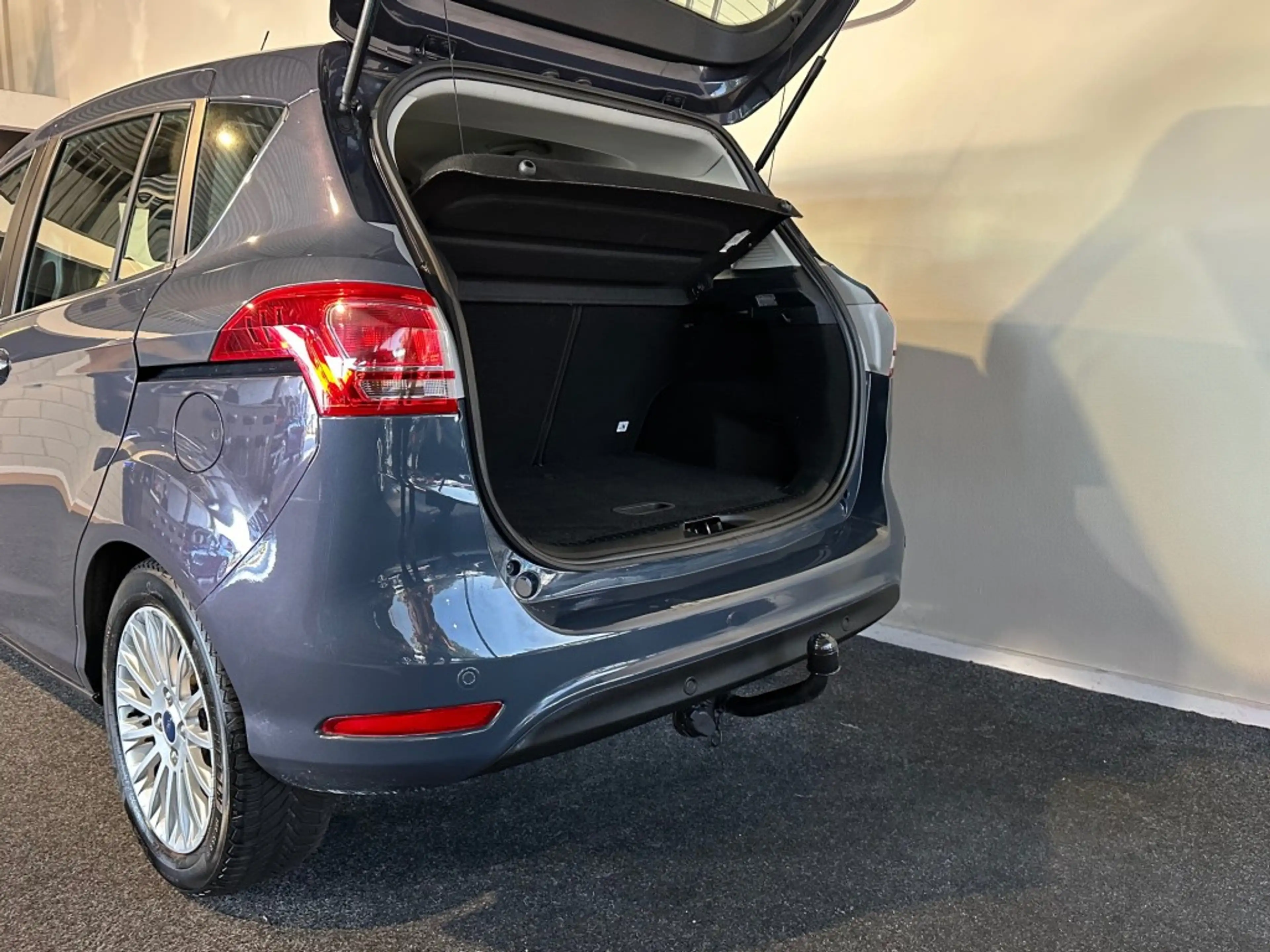 Ford B-Max 1.0 ECOB. TITANIUM l NAP l 5DRS l CAMERA l CRUISE — photo 41