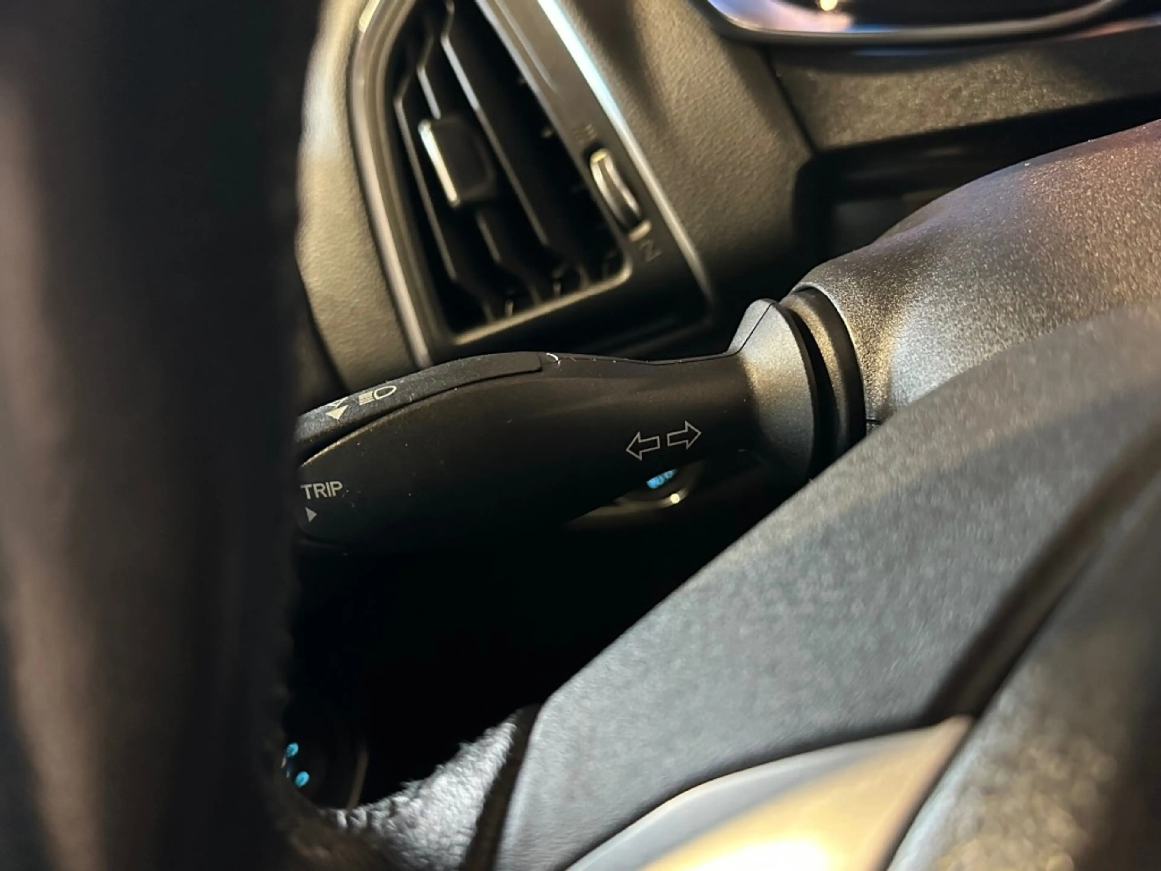 Ford B-Max 1.0 ECOB. TITANIUM l NAP l 5DRS l CAMERA l CRUISE — photo 20