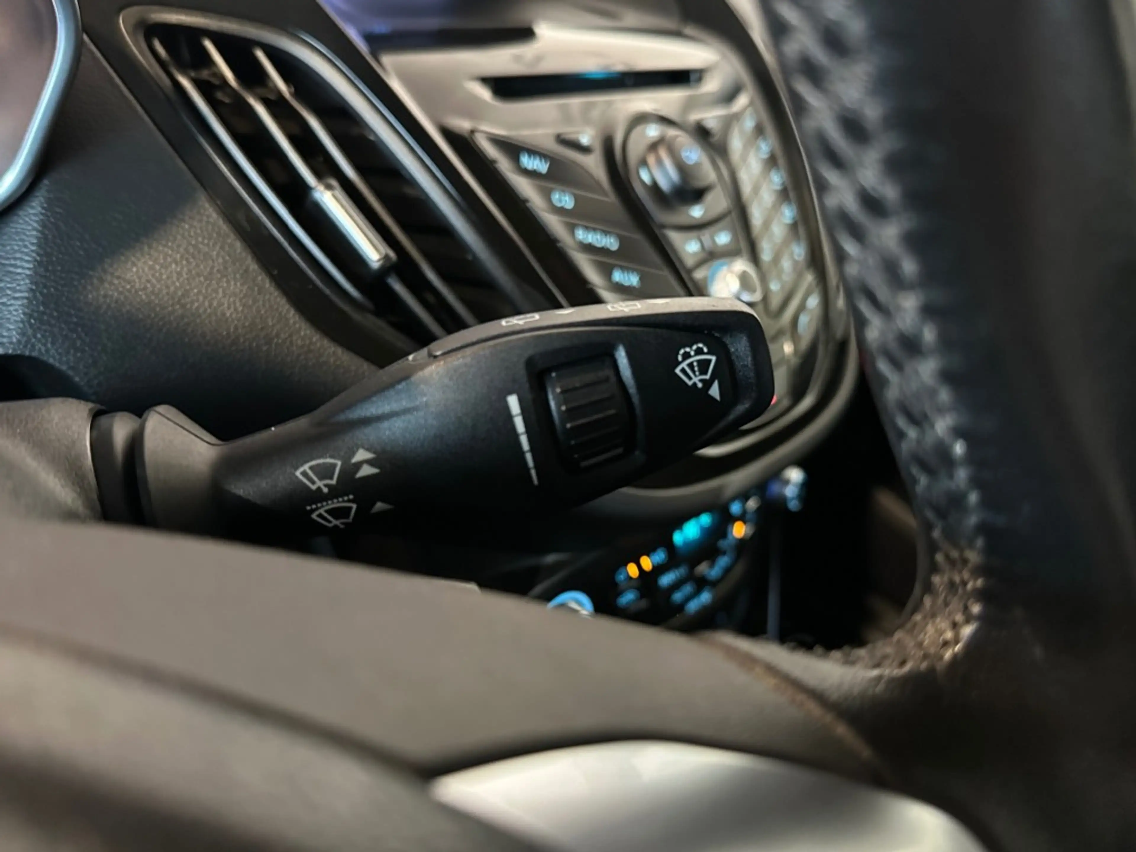 Ford B-Max 1.0 ECOB. TITANIUM l NAP l 5DRS l CAMERA l CRUISE — photo 21