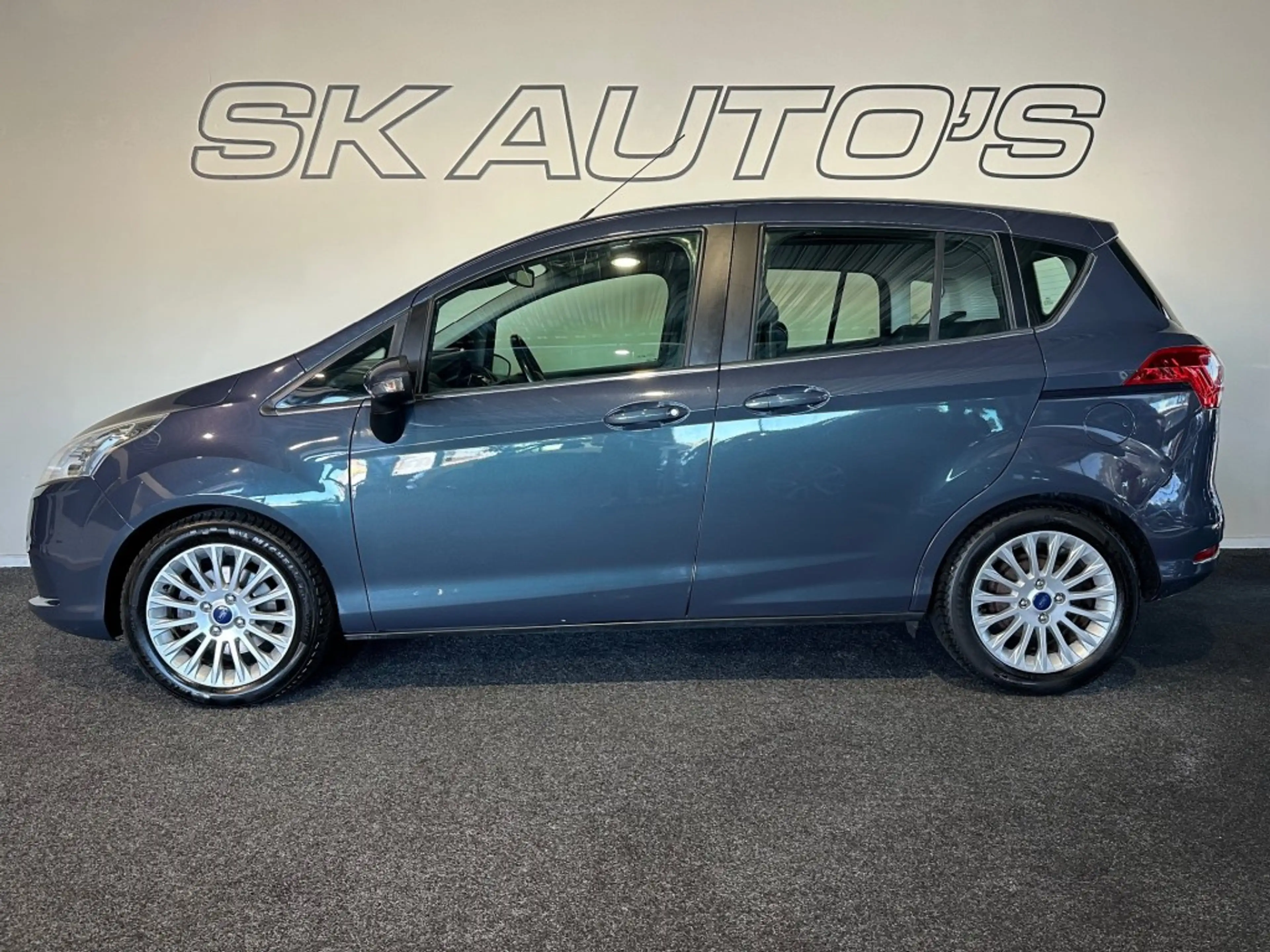 Ford B-Max 1.0 ECOB. TITANIUM l NAP l 5DRS l CAMERA l CRUISE — photo 9