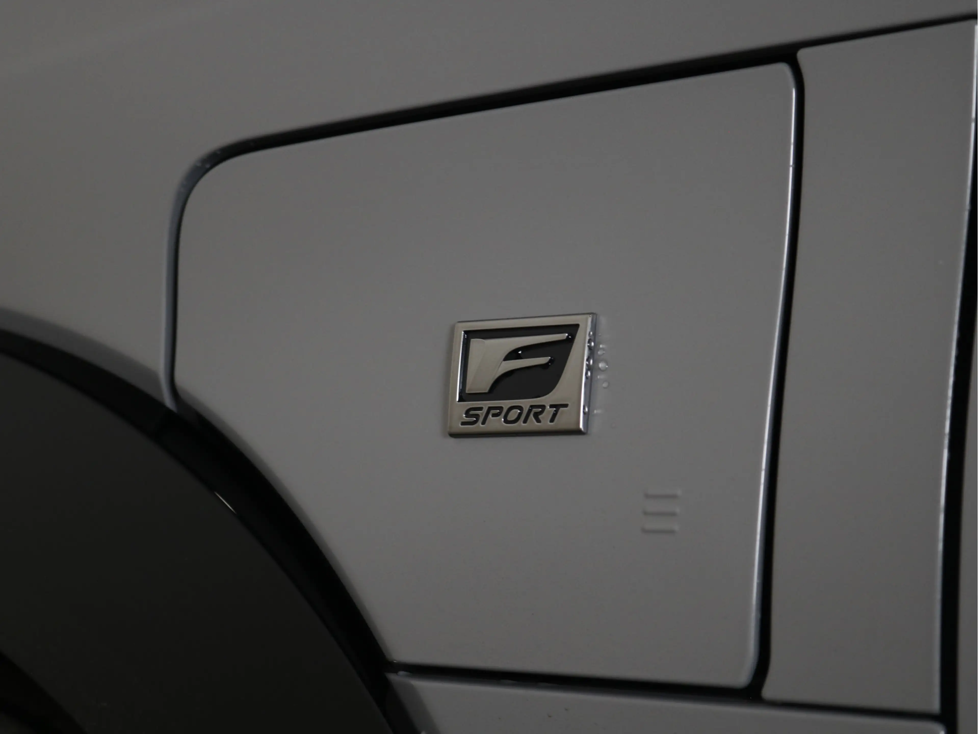 Lexus RZ 550e DIRECT 4 F SPORT 77 kWh — photo 9