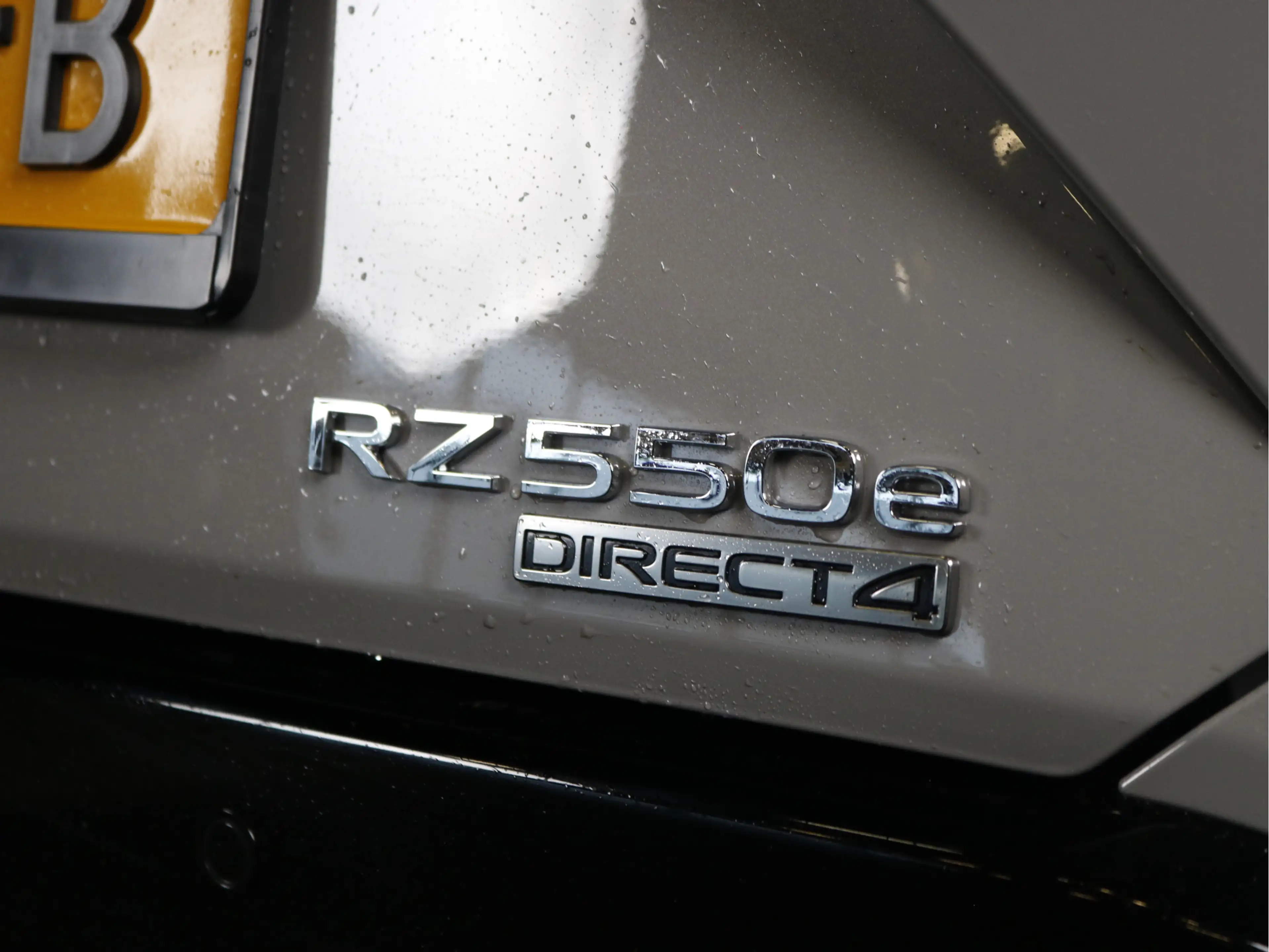 Lexus RZ 550e DIRECT 4 F SPORT 77 kWh — photo 8
