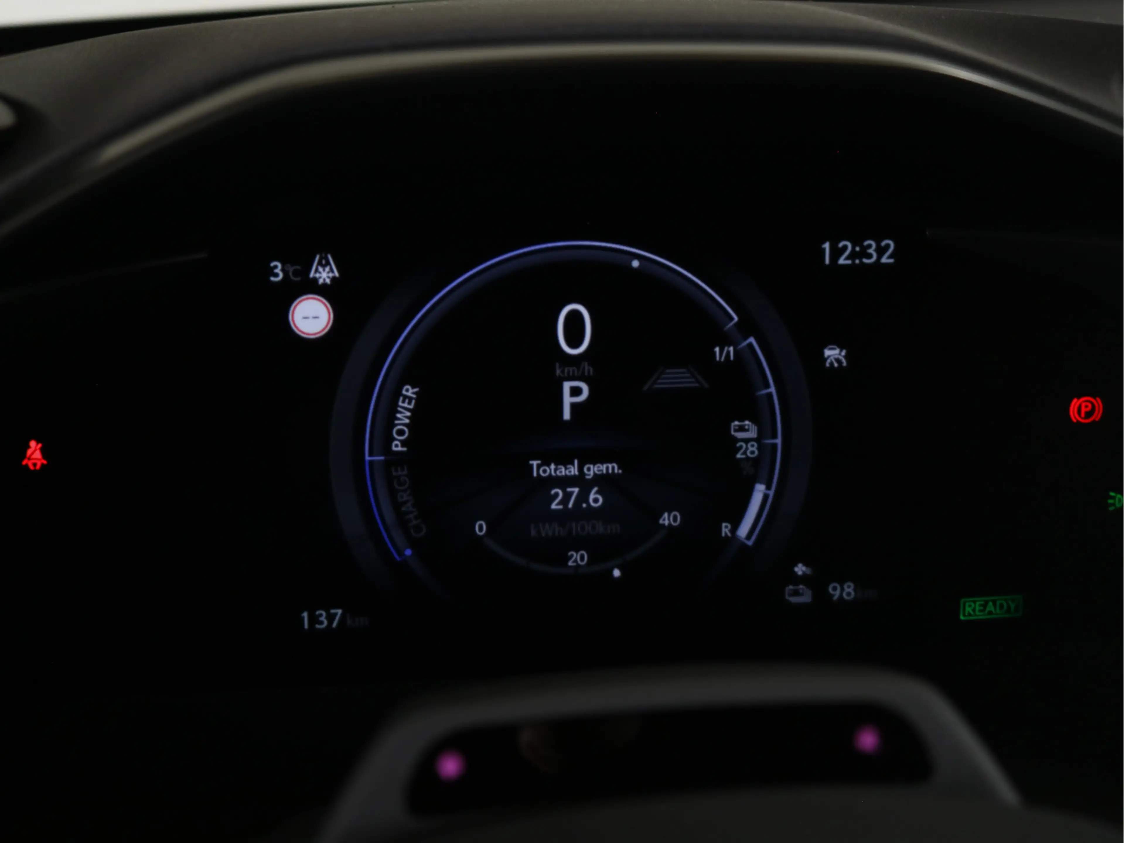 Lexus RZ 550e DIRECT 4 F SPORT 77 kWh — photo 11