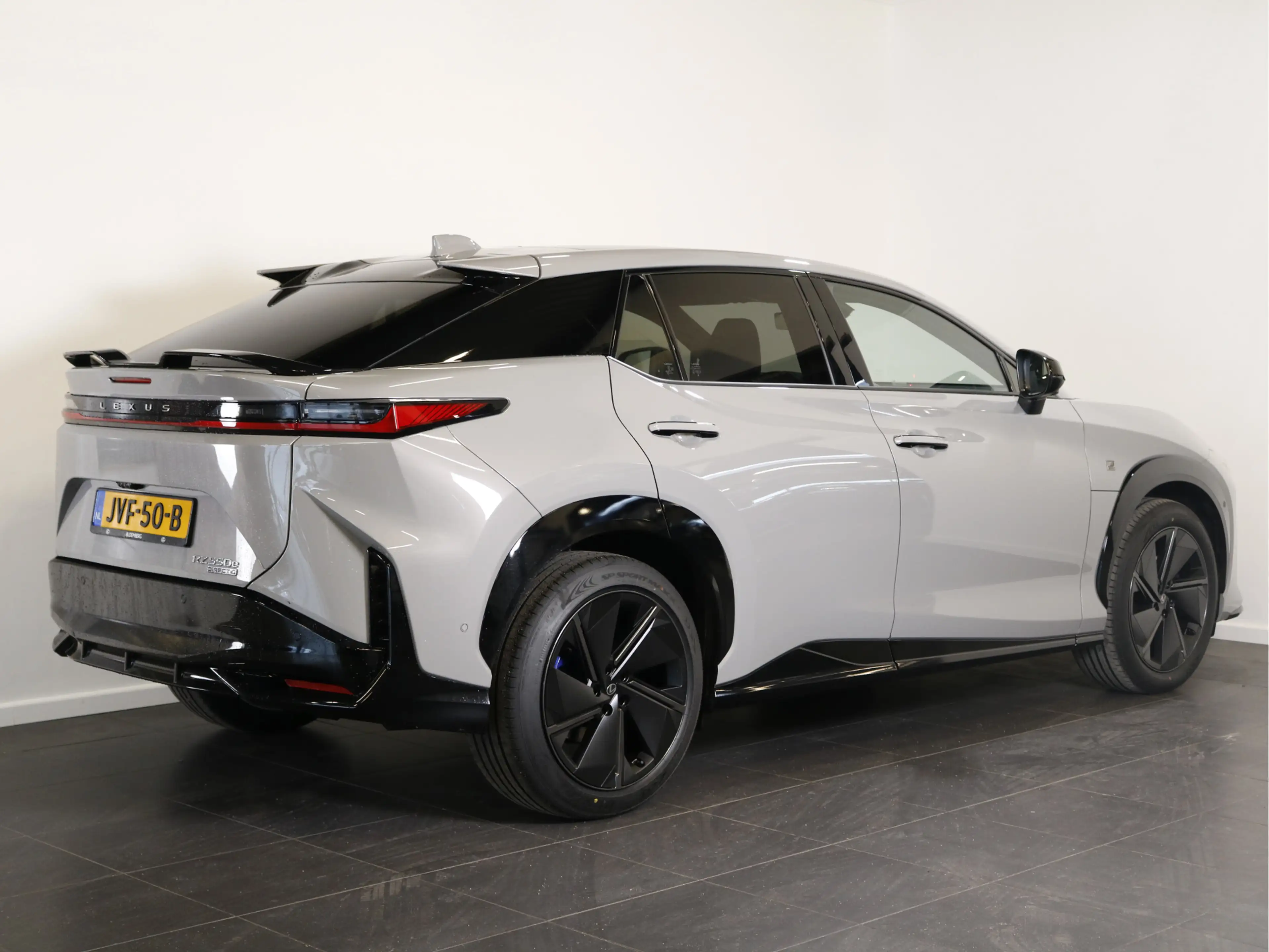 Lexus RZ 550e DIRECT 4 F SPORT 77 kWh — photo 4