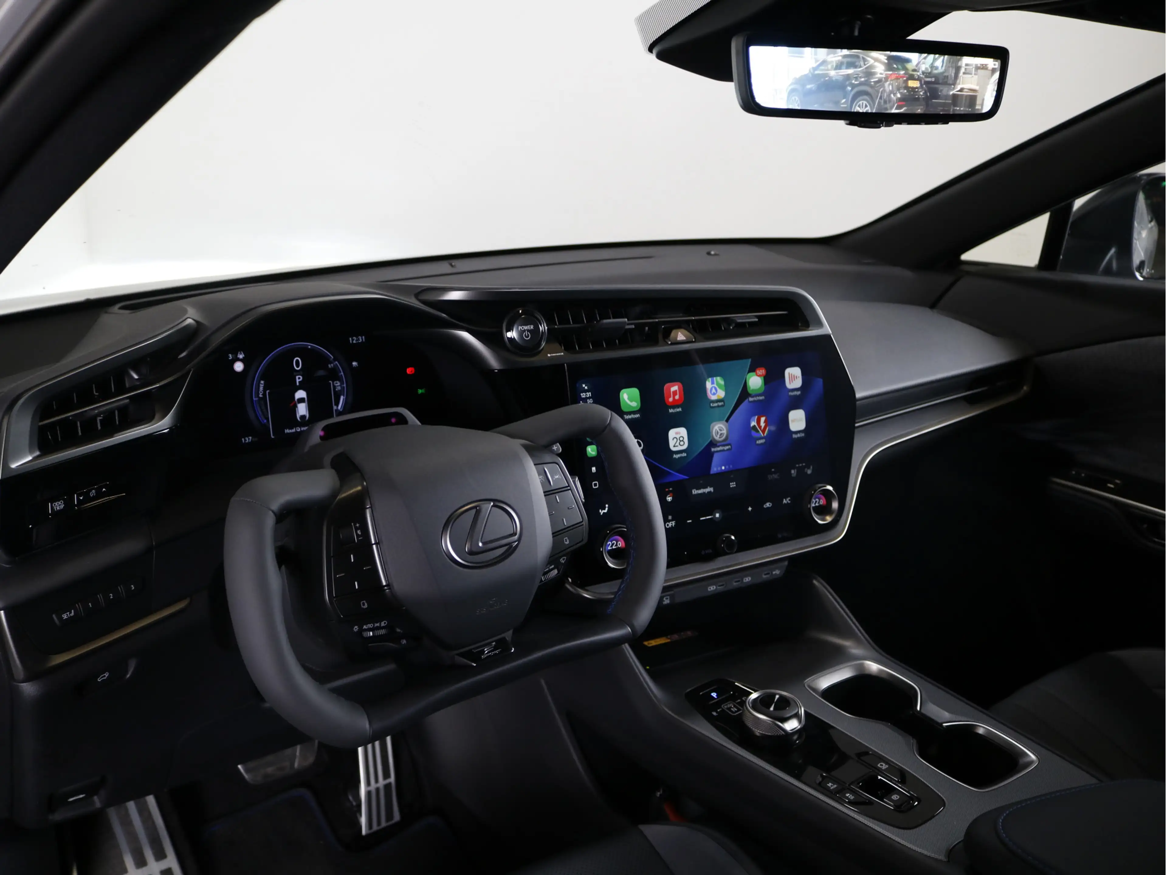 Lexus RZ 550e DIRECT 4 F SPORT 77 kWh — photo 2