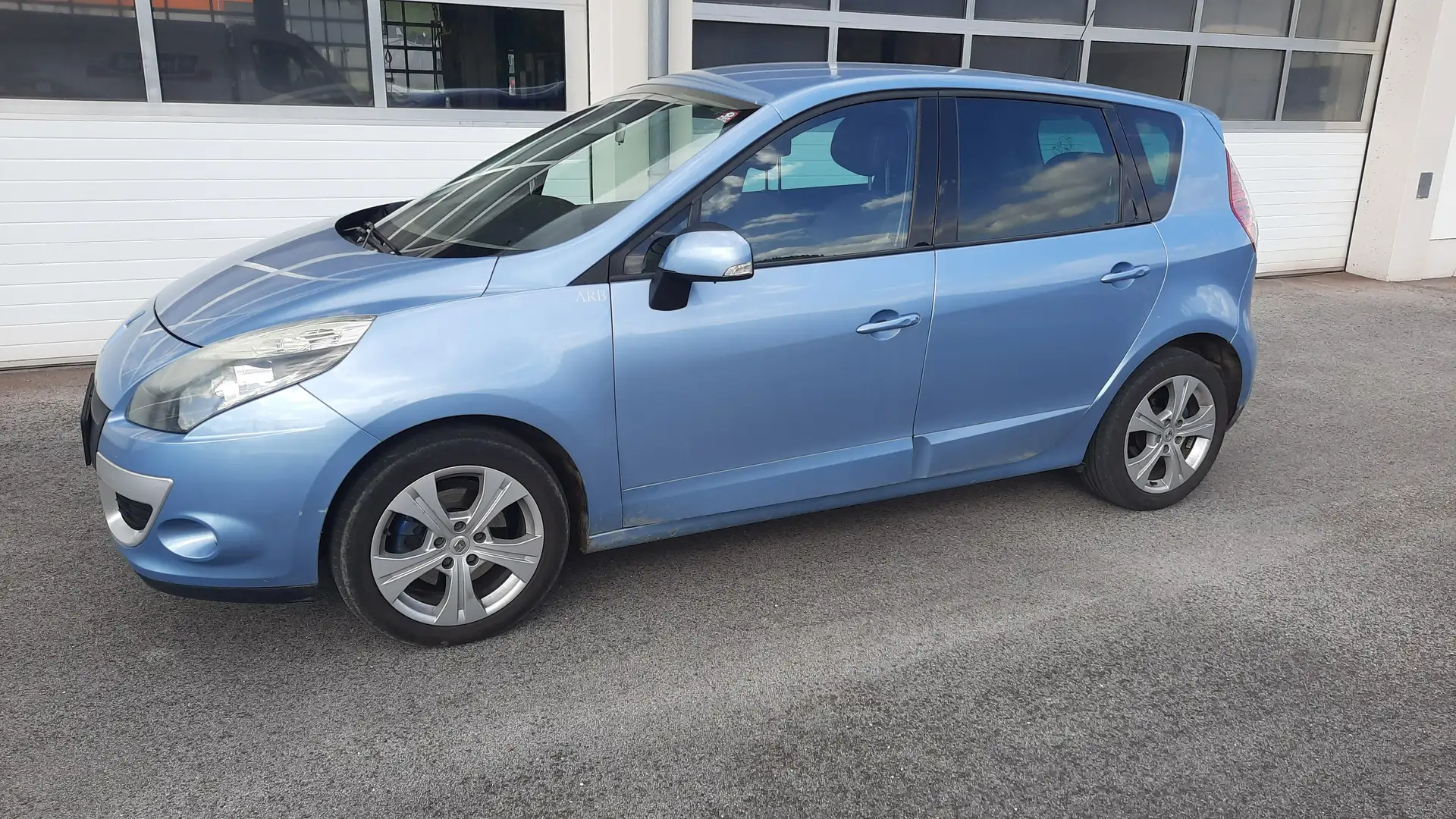 Renault Scenic Scénic 1,6 16V 110 Hi-Flex Tonic Modrá - 1