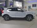 Volvo XC40 B3 Plus Dark Blau - thumbnail 3