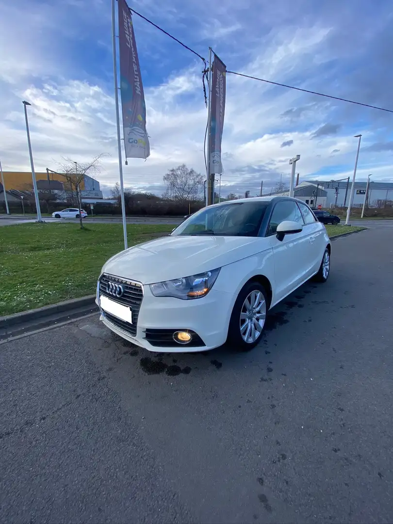 Audi A1 1.4 TFSI Attraction S tronic Beige - 1