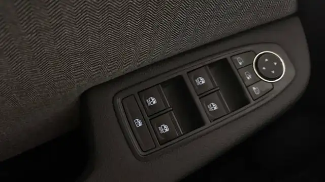 Renault Clio view 2
