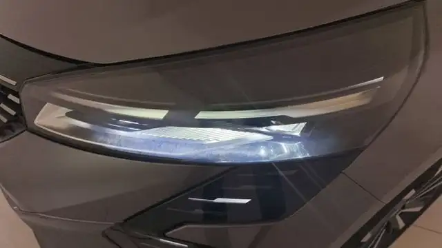 Renault Clio view 9