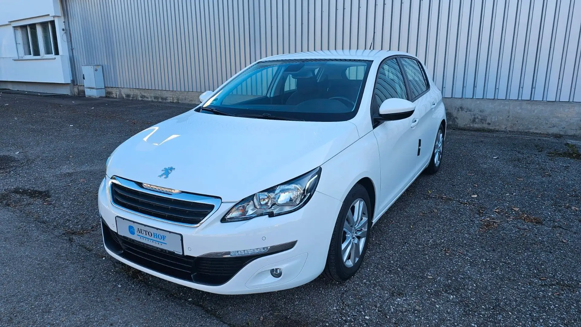 Peugeot 308 Active Weiß - 1