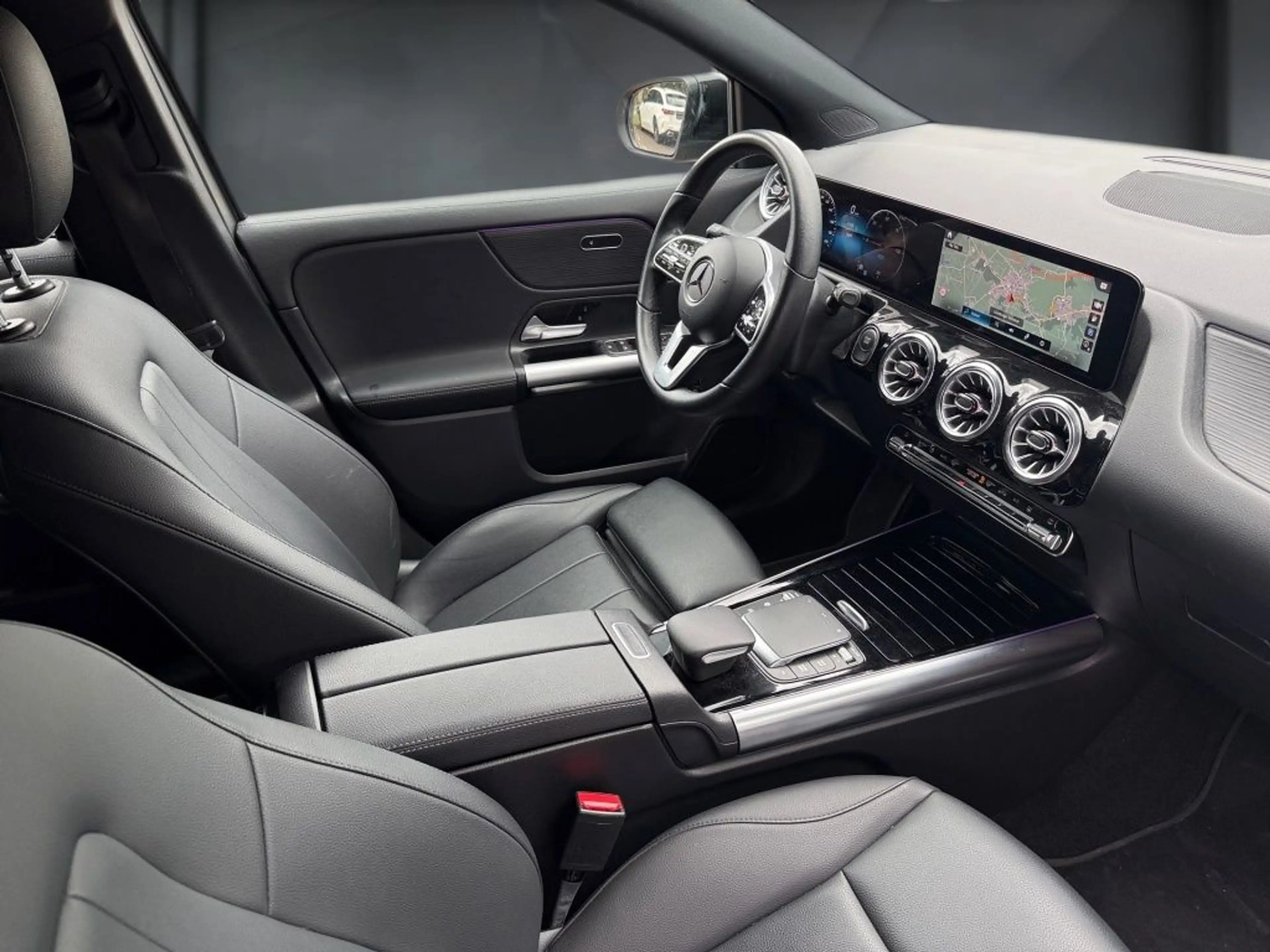 Mercedes-Benz EQA 250 PROGESSIVE+NIGHT+MAGNO+360°+MBUX — photo 15