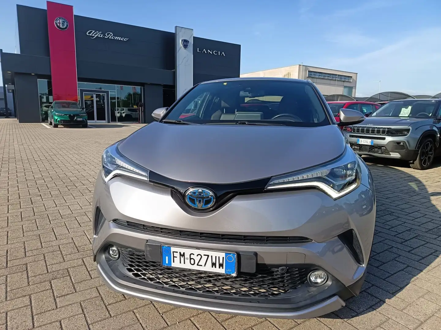 Toyota C-HR 1.8 Hybrid CVT Style Argent - 2