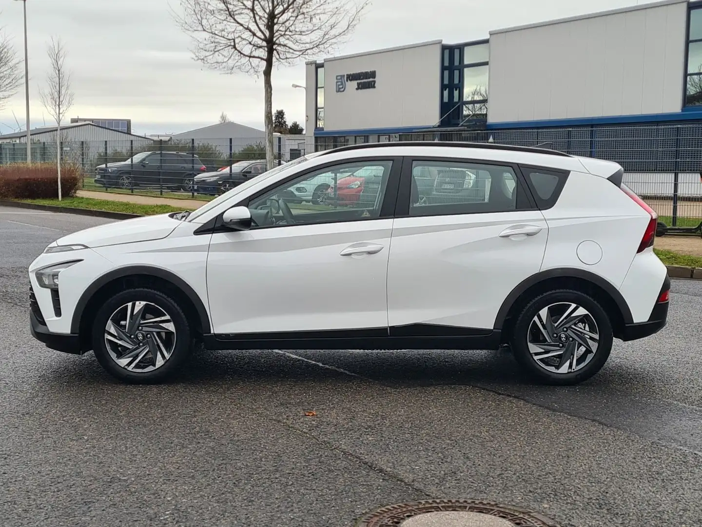 Hyundai BAYON Bayon Trend Mild-Hybrid 2WD*SHZ*RFK*CarPlay* Weiß - 2