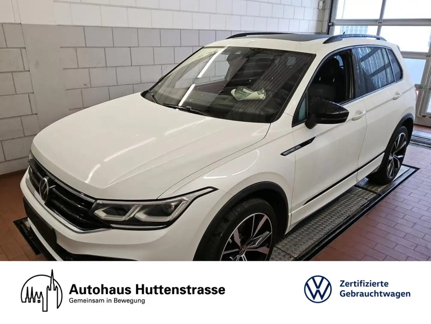 Volkswagen Tiguan 2.0 TDI DSG 4M R-Line HuD PANO HARMAN AHK Weiß - 1