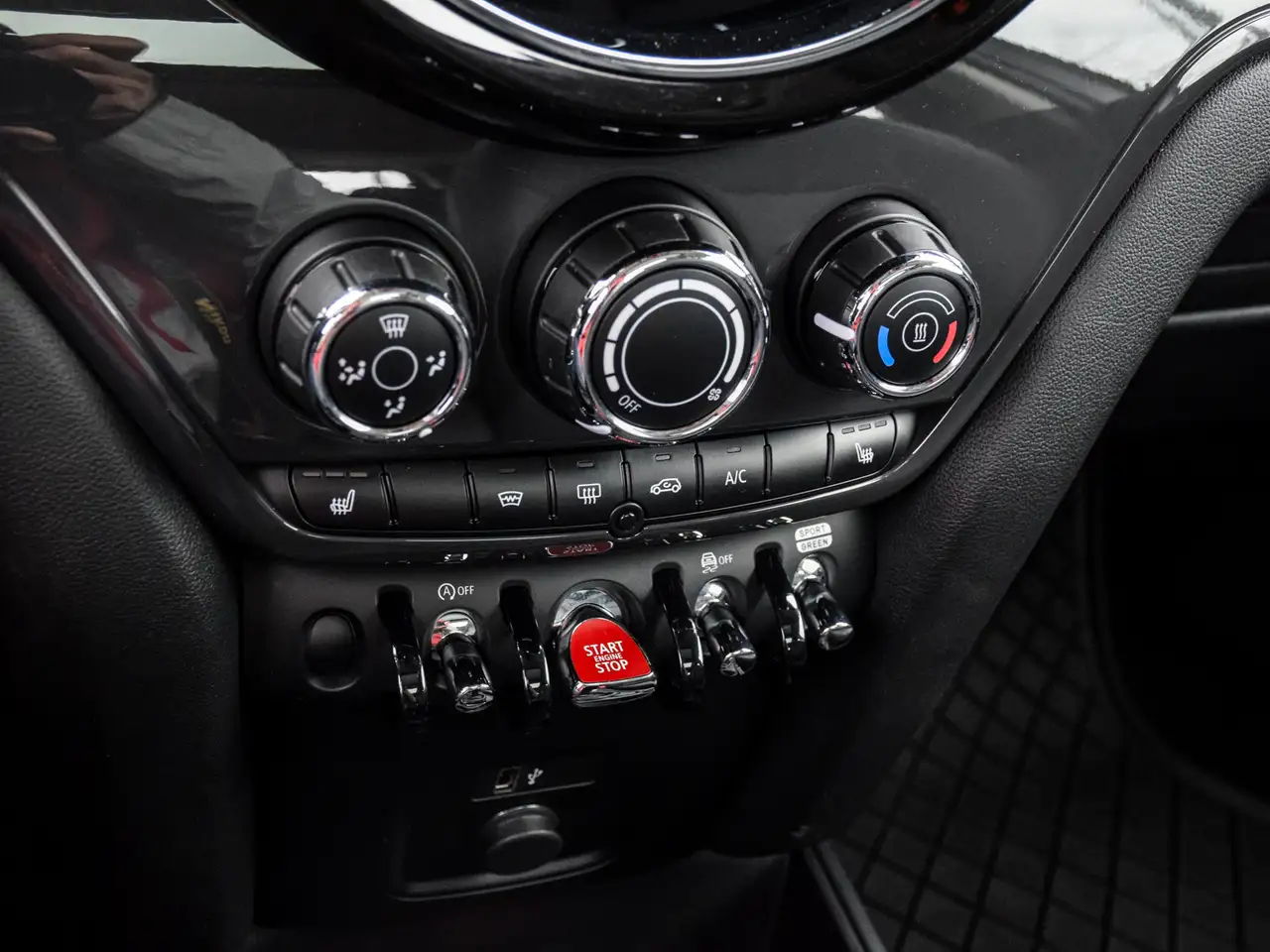 MINI Countryman снимка MINI Countryman