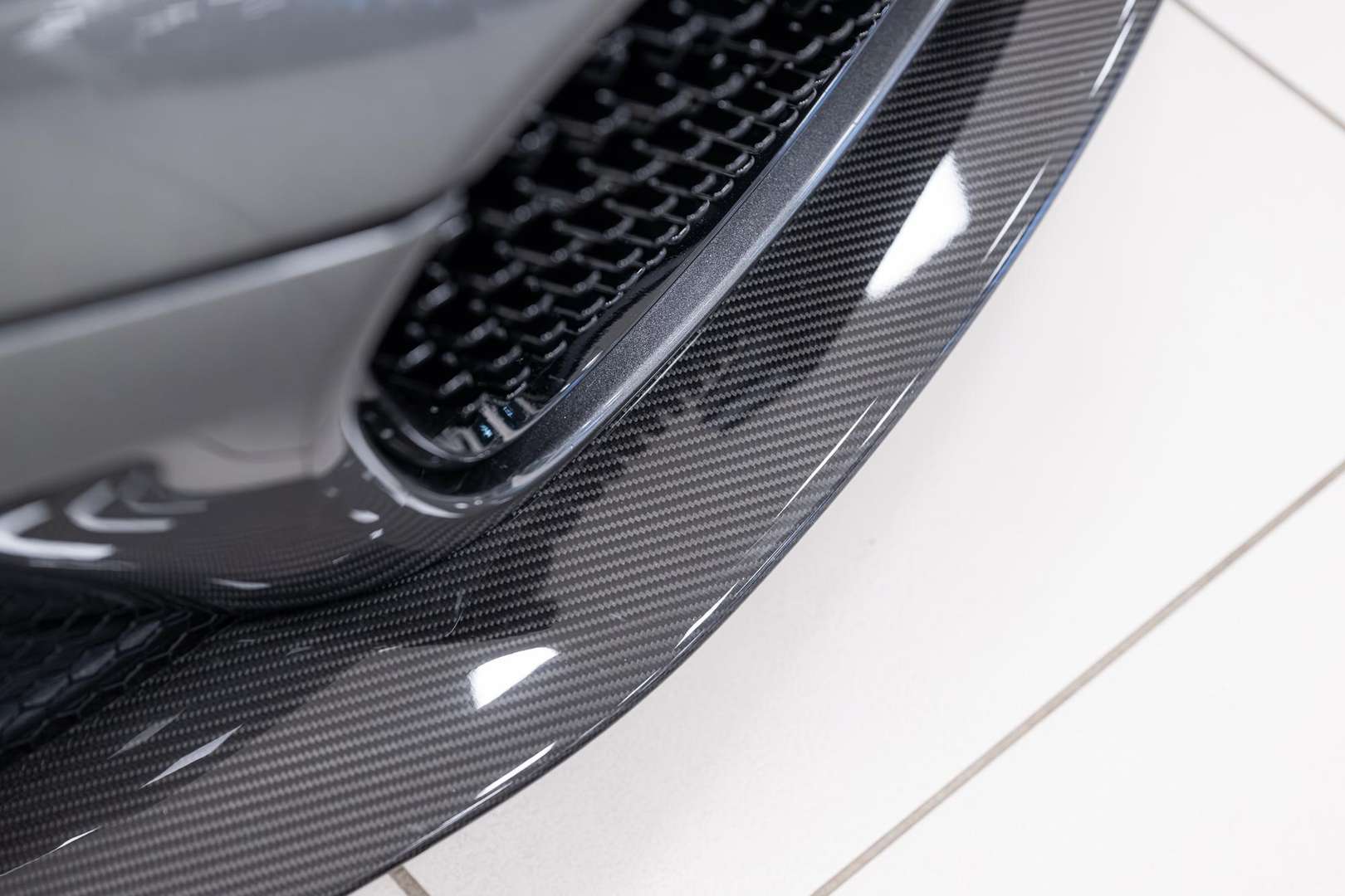 Aston Martin DBS Superleggera 5.2 V12 -  - Joinsteer - #5