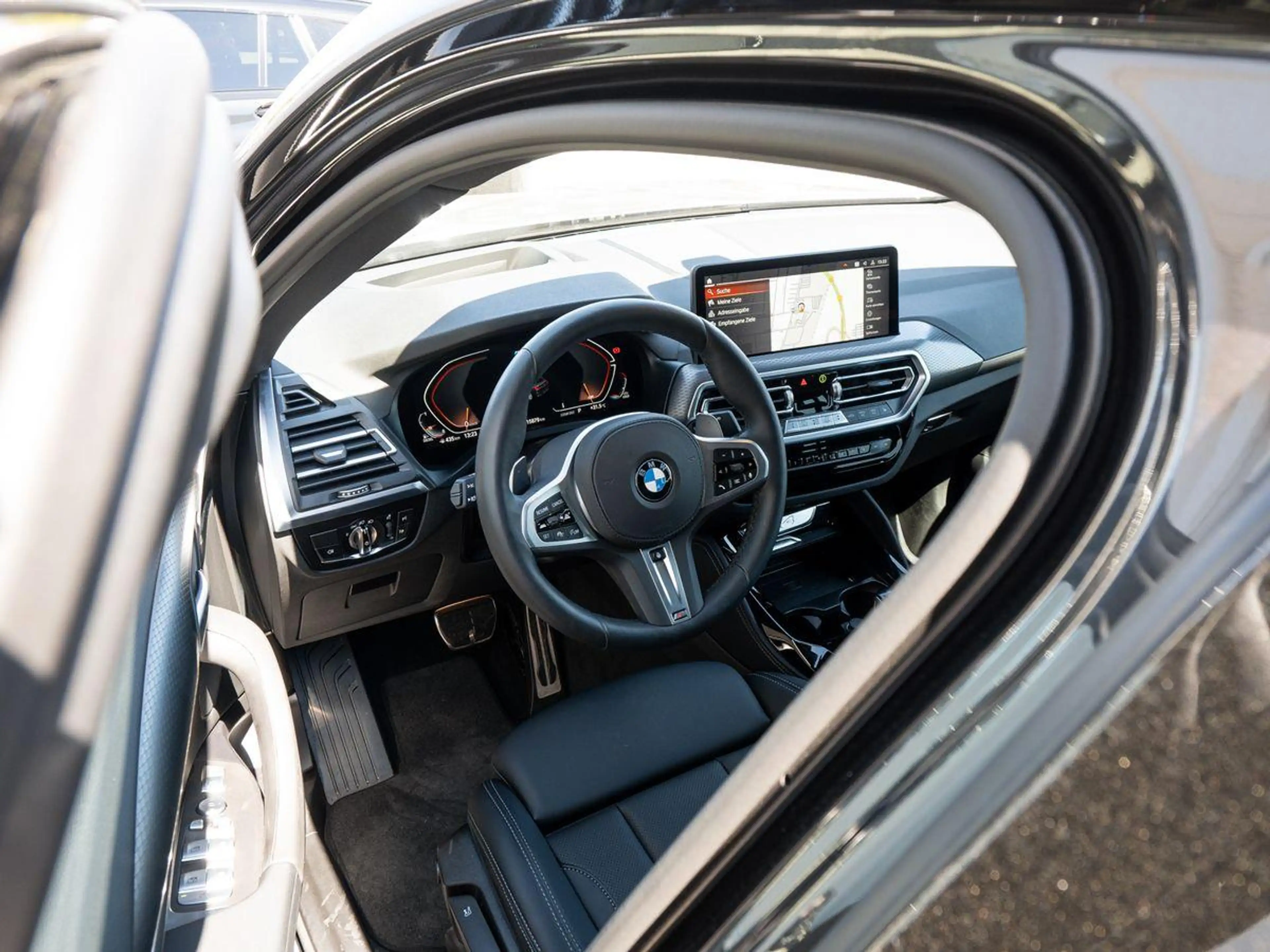 BMW X4 xDrive20d M-Sport StdHz AHK PANO ACC Laser HuD — photo 7