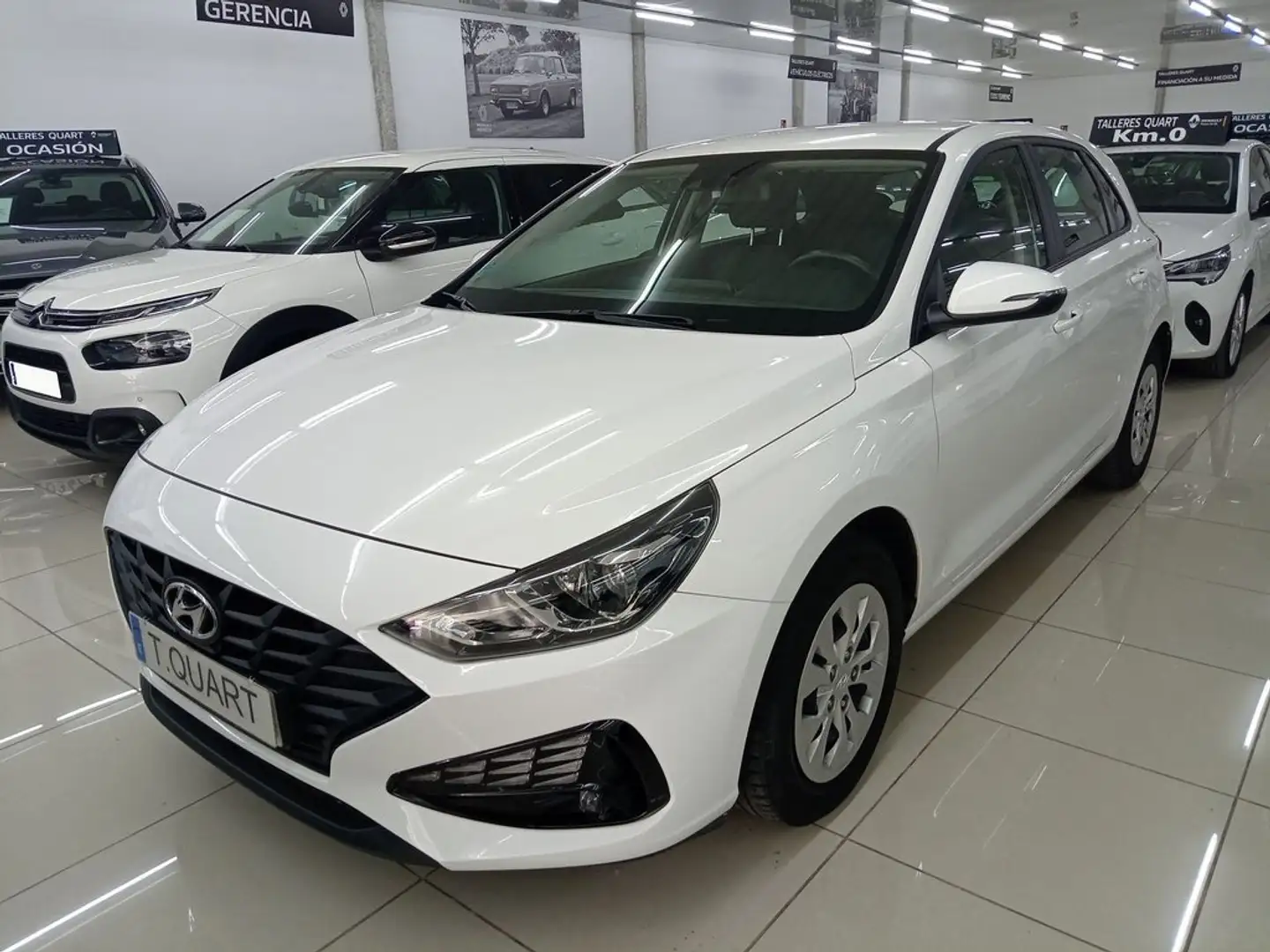 Hyundai i30 1.5 DPI Essence 110 Blanco - 2