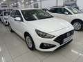 Hyundai i30 1.5 DPI Essence 110 Blanco - thumbnail 3