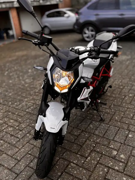 Benelli BN 125 - foto 4