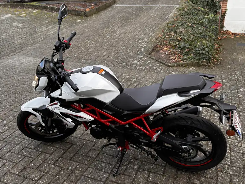 Benelli BN 125 - foto 8