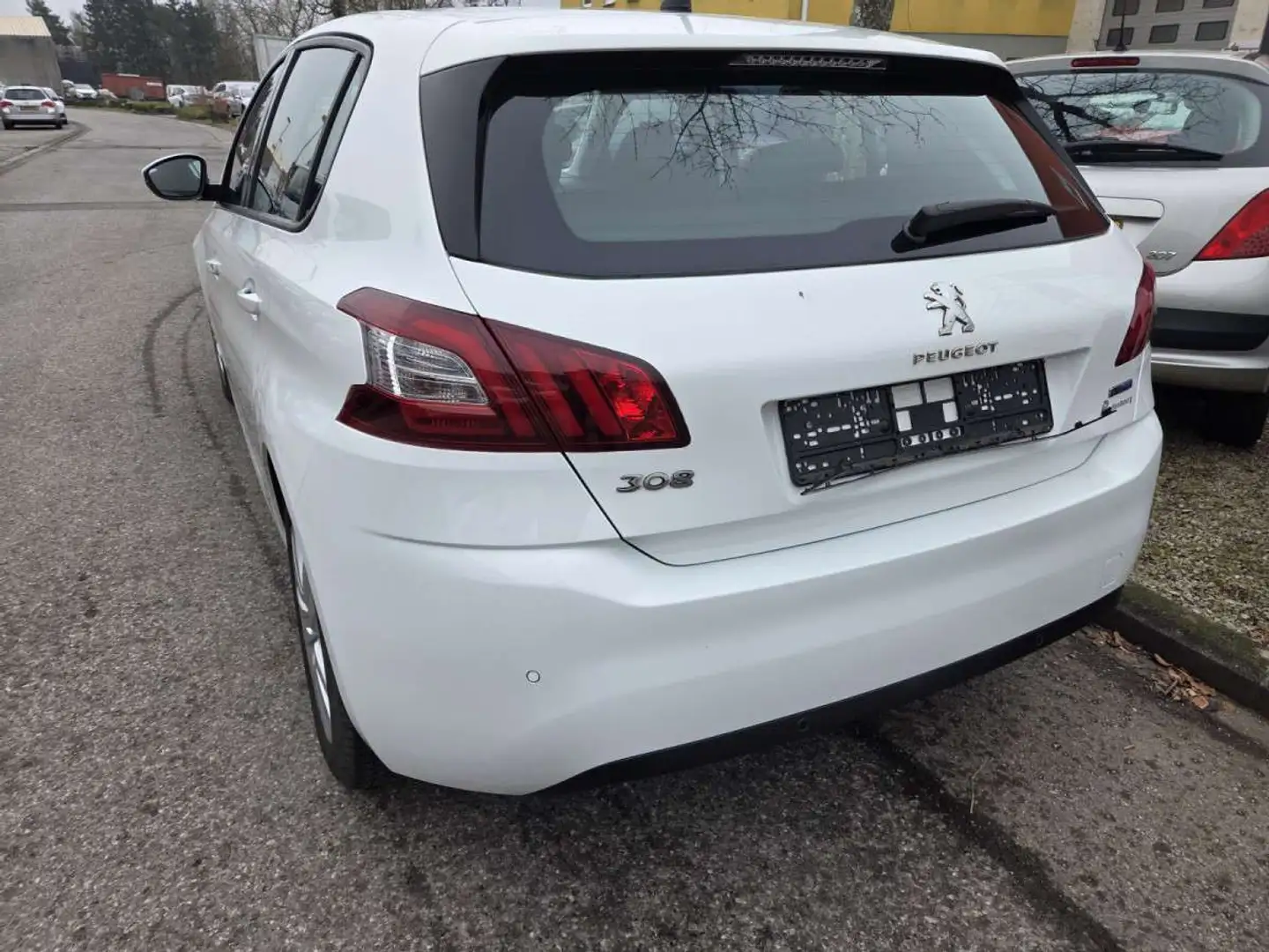 Peugeot 308 1.6 Hdi 100 CV Garantie 12 Mois Blanc - 2